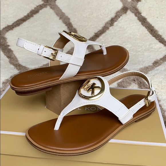 MICHAEL KORS AUBREY CHARM THONG SAFFIANO PVC - Picture 11 of 16